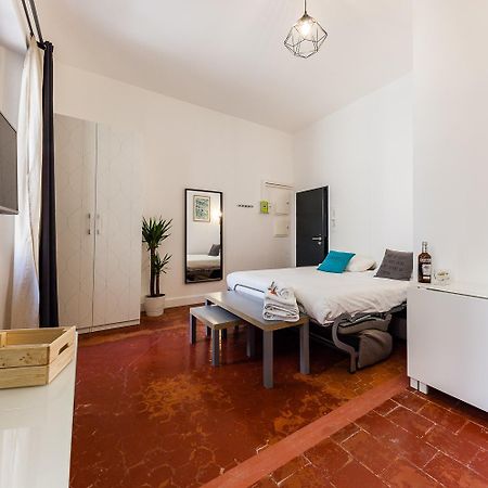 Chez Nous - 7 Appartements Sur Le Vieux Port Marseille Luaran gambar