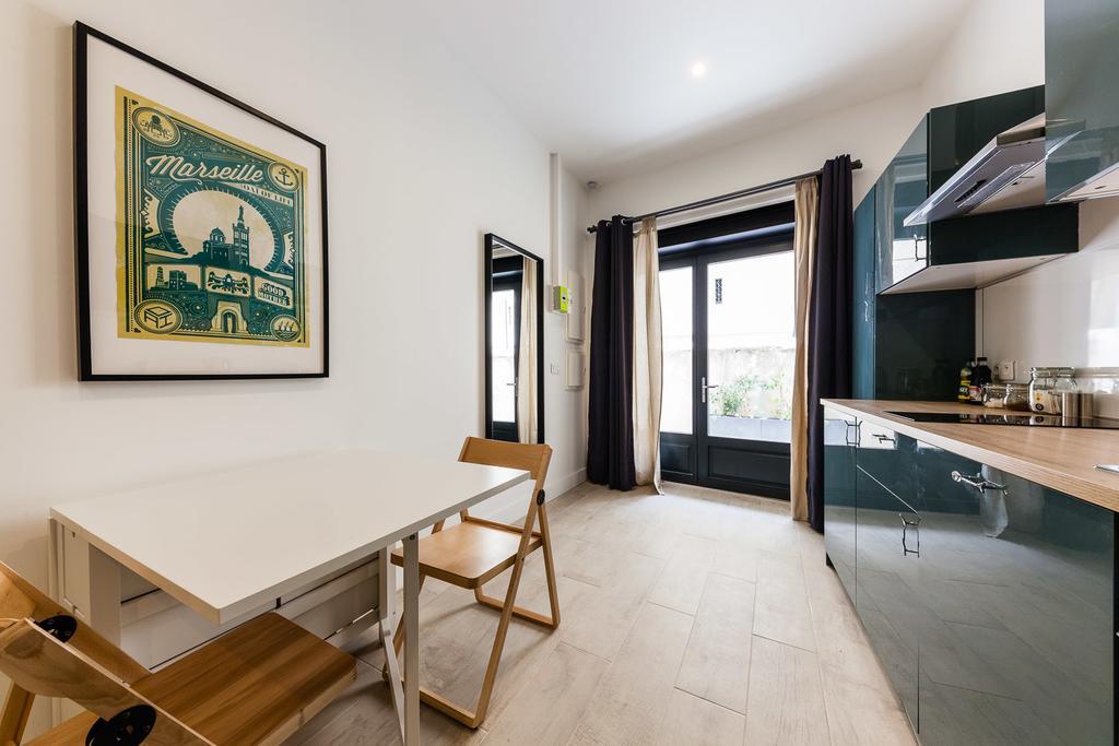 Chez Nous - 7 Appartements Sur Le Vieux Port Marseille Luaran gambar