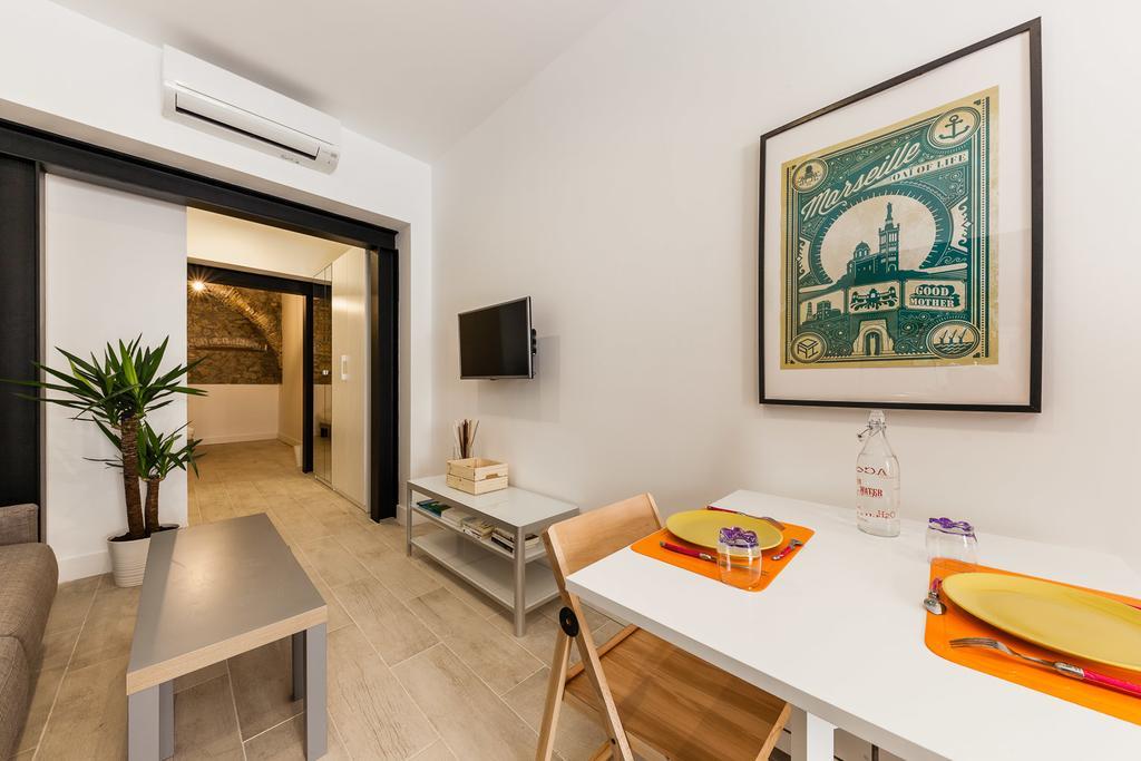 Chez Nous - 7 Appartements Sur Le Vieux Port Marseille Luaran gambar