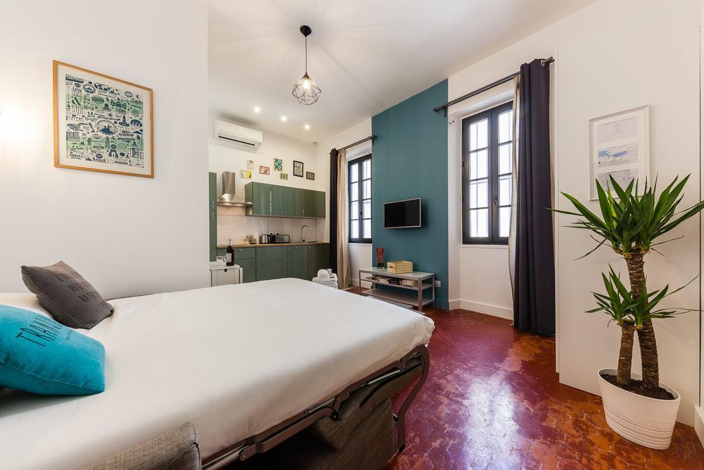 Chez Nous - 7 Appartements Sur Le Vieux Port Marseille Luaran gambar