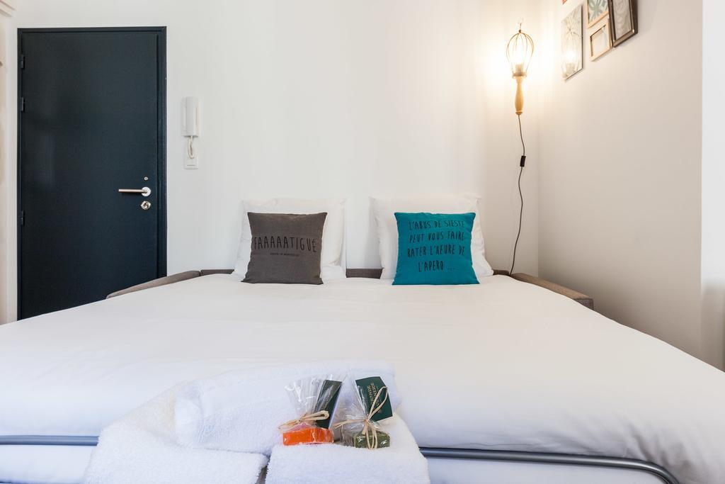 Chez Nous - 7 Appartements Sur Le Vieux Port Marseille Luaran gambar