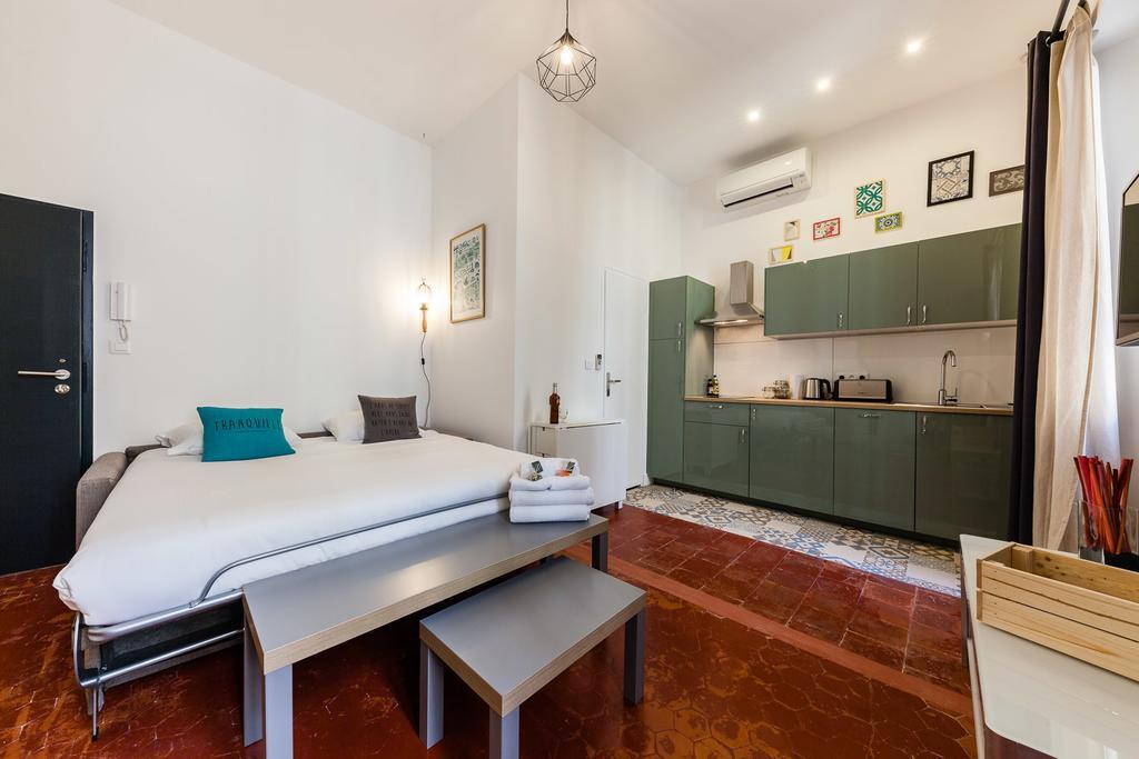 Chez Nous - 7 Appartements Sur Le Vieux Port Marseille Luaran gambar