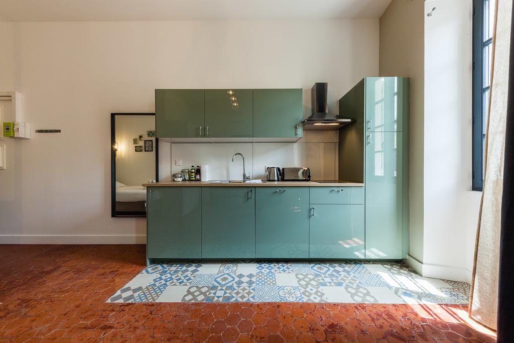 Chez Nous - 7 Appartements Sur Le Vieux Port Marseille Luaran gambar