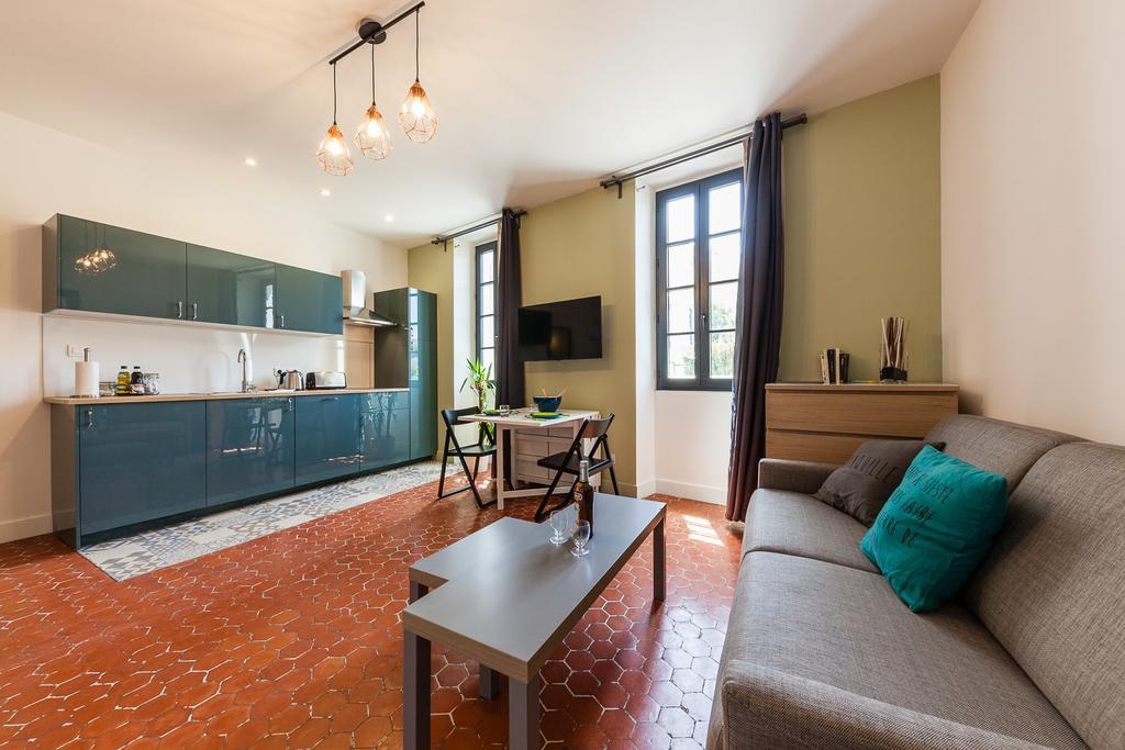 Chez Nous - 7 Appartements Sur Le Vieux Port Marseille Luaran gambar